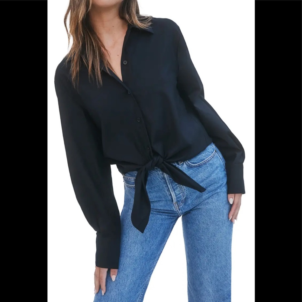 HOT!! NWT Reformation Hansen Top - Black Size M